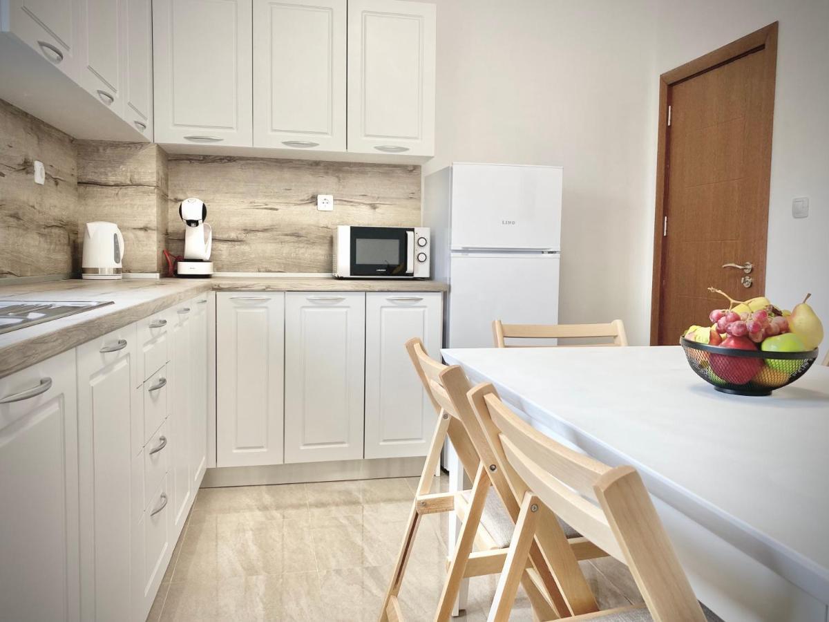 Apartment Location With 2bath For 6 Guests Stara Sagora